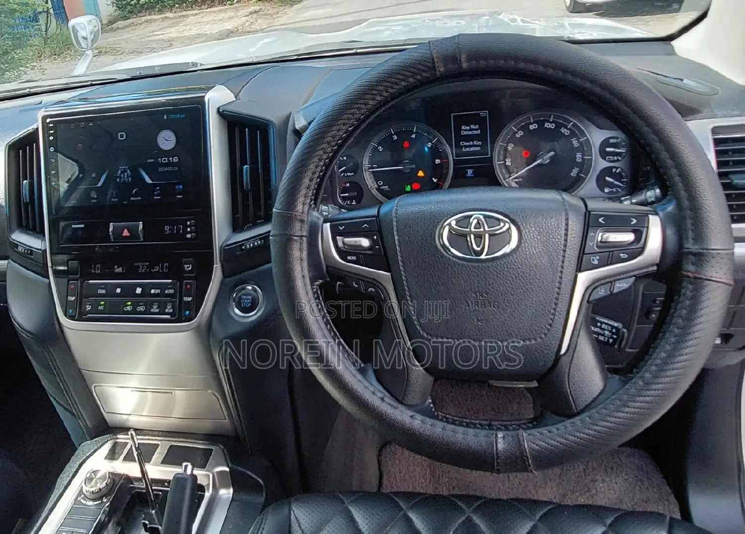 Toyota Land Cruiser 2018 Silver