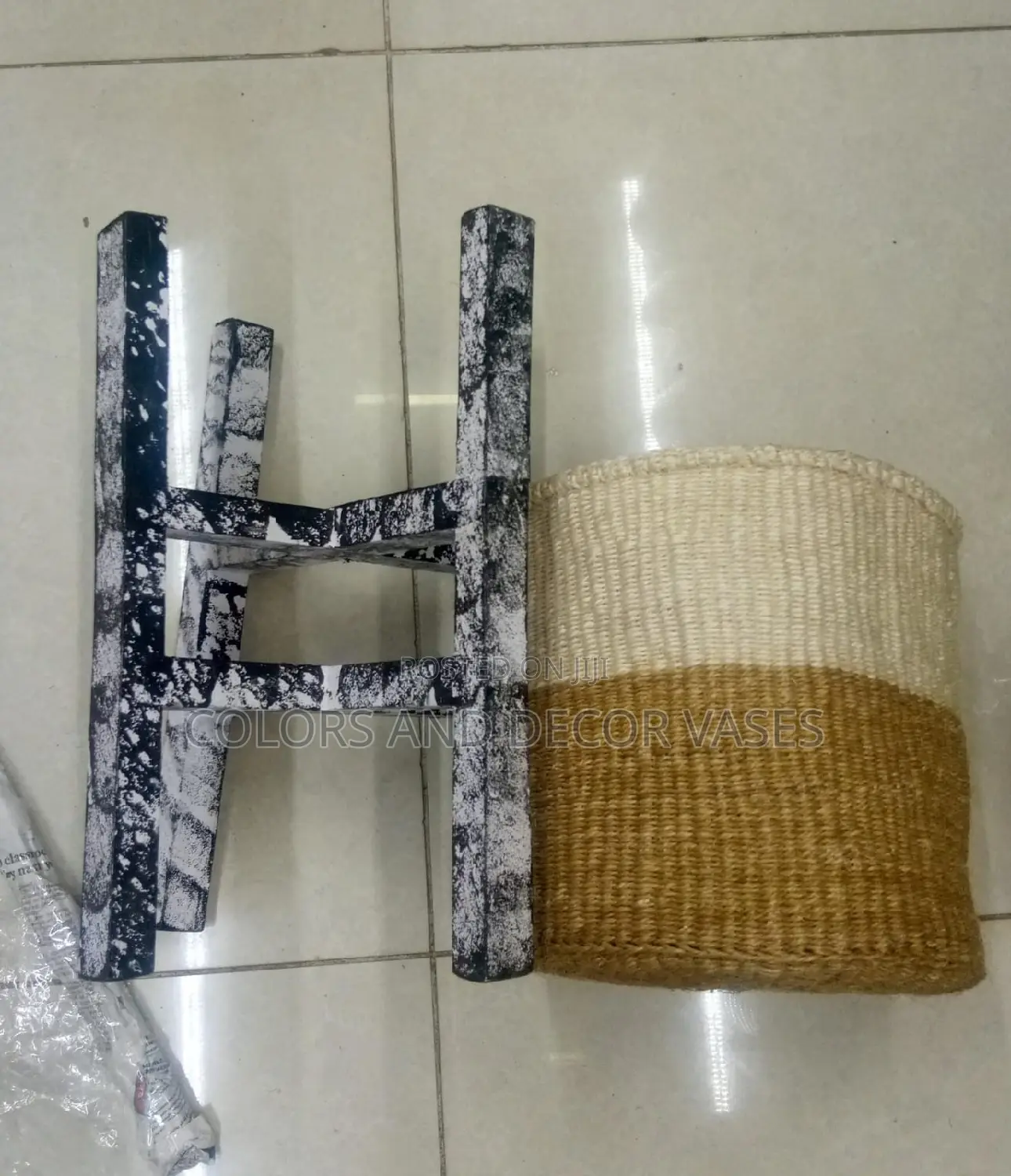 Stand Wooden and Vase