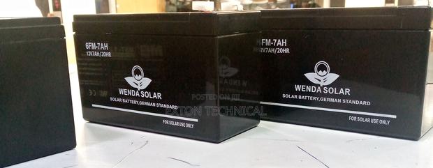 Ups 12V 7AH Solar Battery Black