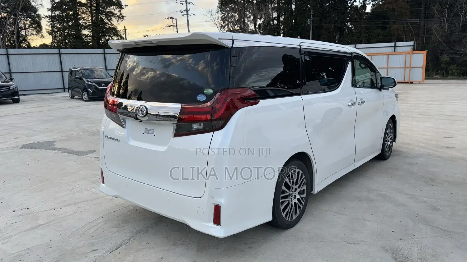 Toyota Alphard 2017 White