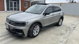 Volkswagen Tiguan 2018 Gray