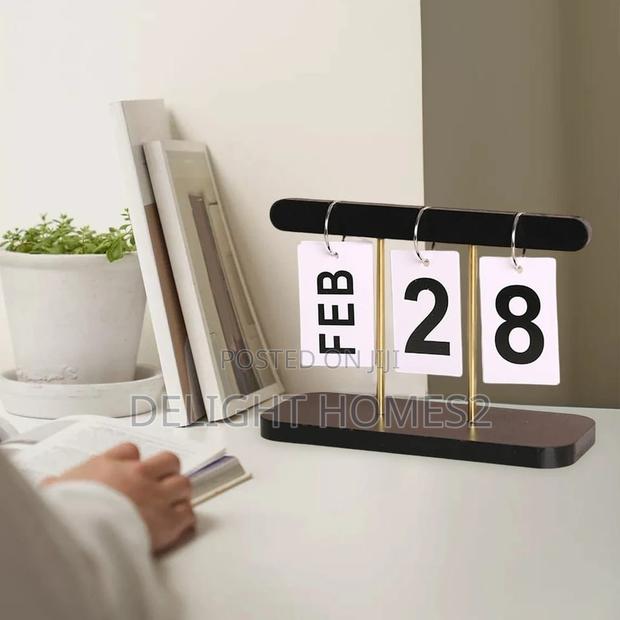 Living Room Office Decoration Wooden Calendar