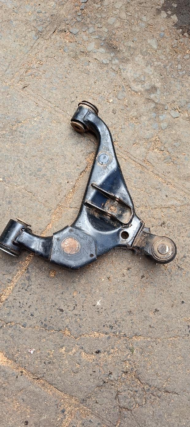 Hilux D-4d Vigo 4-wheel Drive Lower Arms.