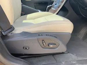 Volvo XC60 T5 Dynamic FWD 2017 Gold