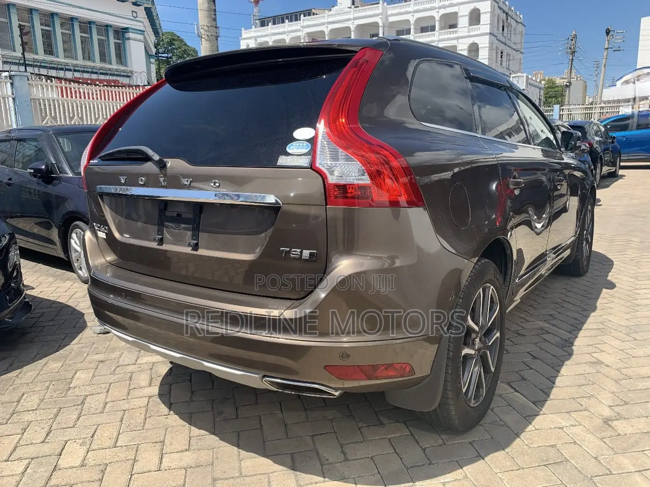 Volvo XC60 T5 Dynamic FWD 2017 Gold