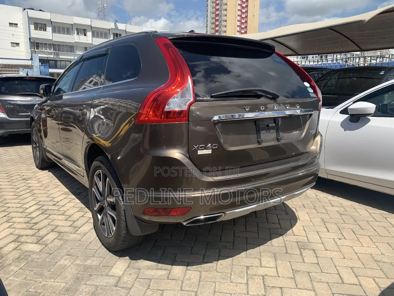 Volvo XC60 T5 Dynamic FWD 2017 Gold