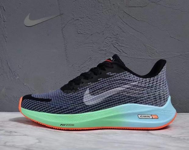 High-End Unisex Runners - thumbnail 3