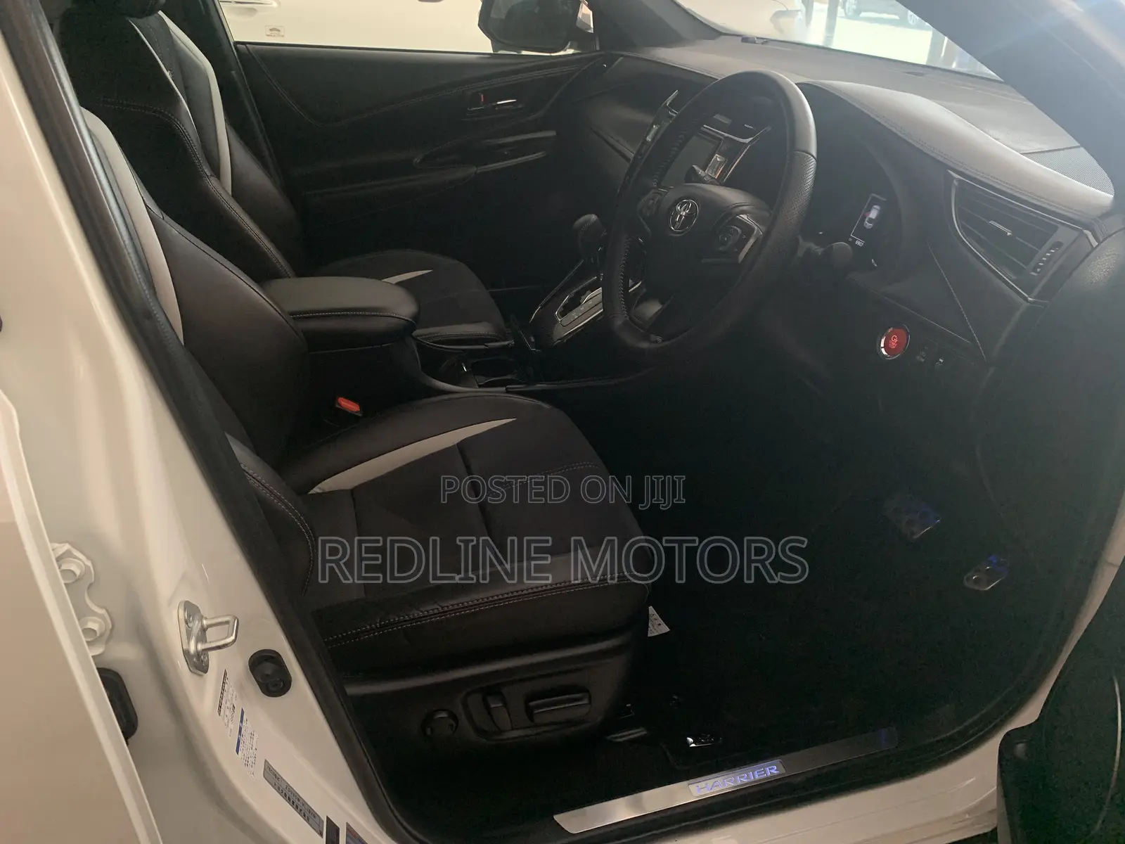 Toyota Harrier 2.0 2017 White