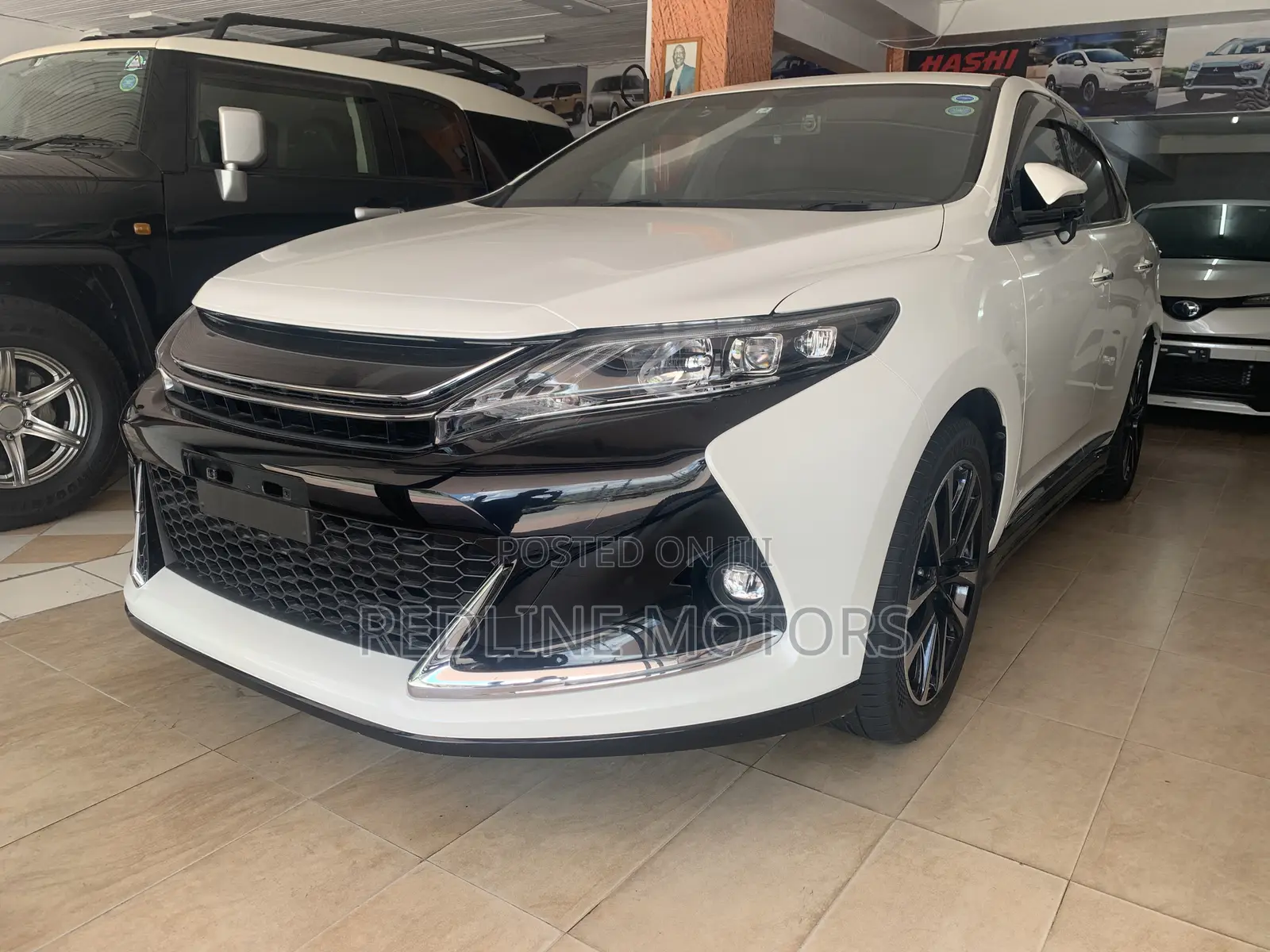 Toyota Harrier 2.0 2017 White