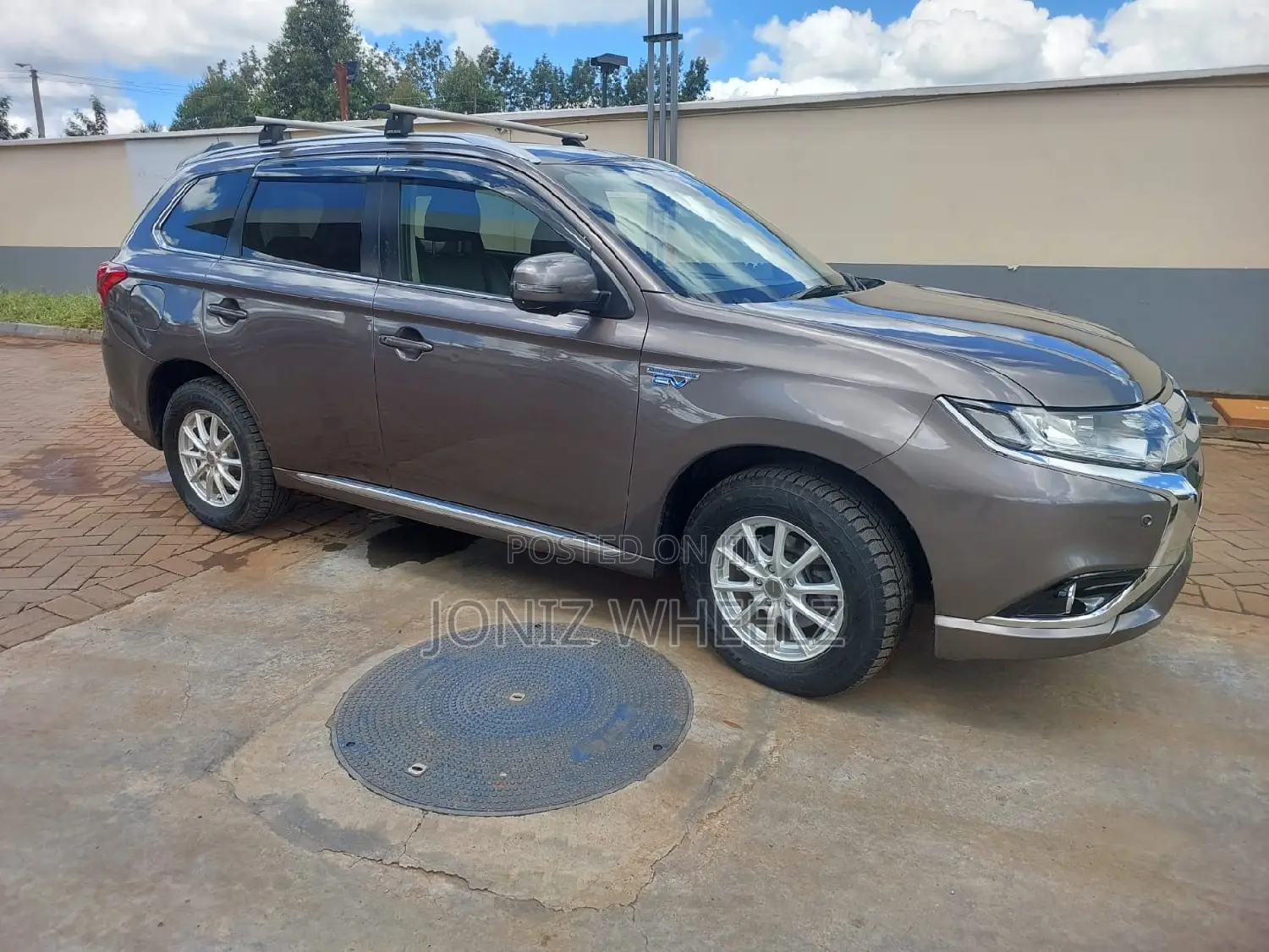 Mitsubishi Outlander 2.0 PHEV AWD 2017 Gold