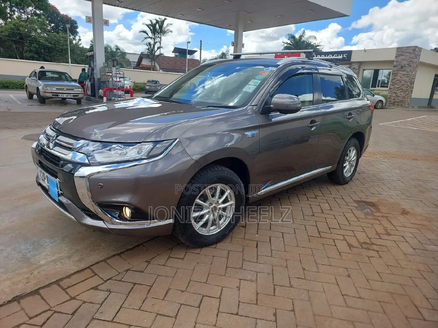 Mitsubishi Outlander 2.0 PHEV AWD 2017 Gold