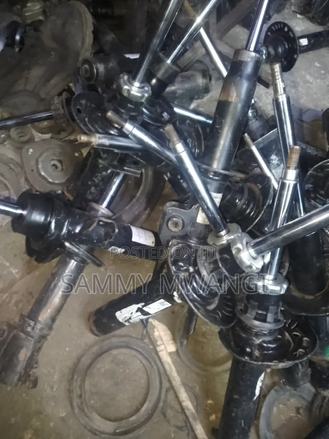 VW Jetta Mk 5 Front Shock