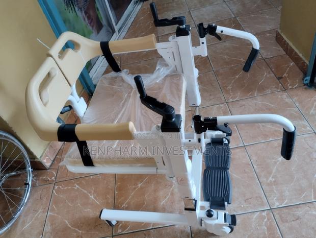 Patient Transfer Chair; Manual - thumbnail 2