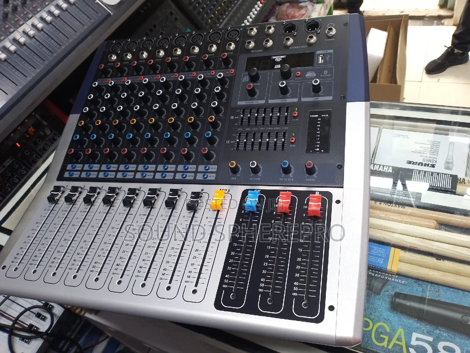 KV80 8 Channel Powered Mixer Si Sounds