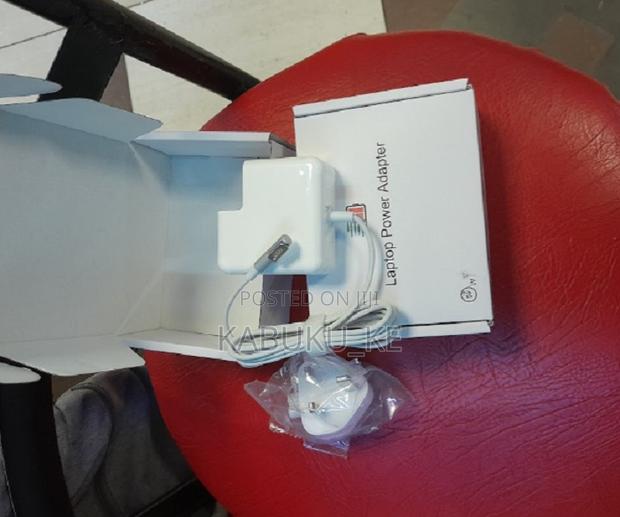 85 Watts Mac Charger for Apple Magsafe1 Macbook Pro L-Shape - main view