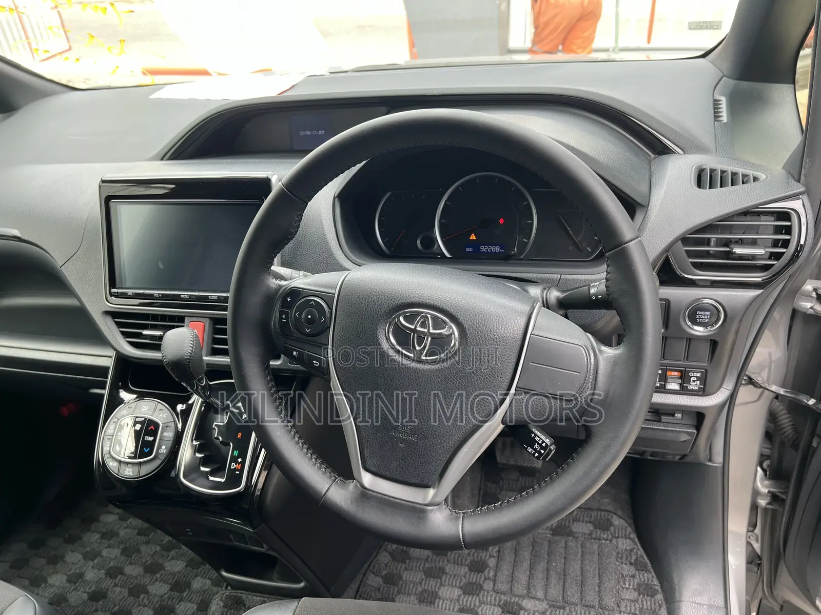 Toyota Noah 2017 Gray