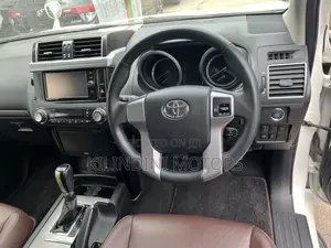 Toyota Land Cruiser Prado 2017 White