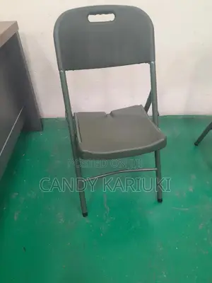 Elegant Foldable Chair