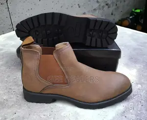 Men Official Chelsea Boots Size 40-44