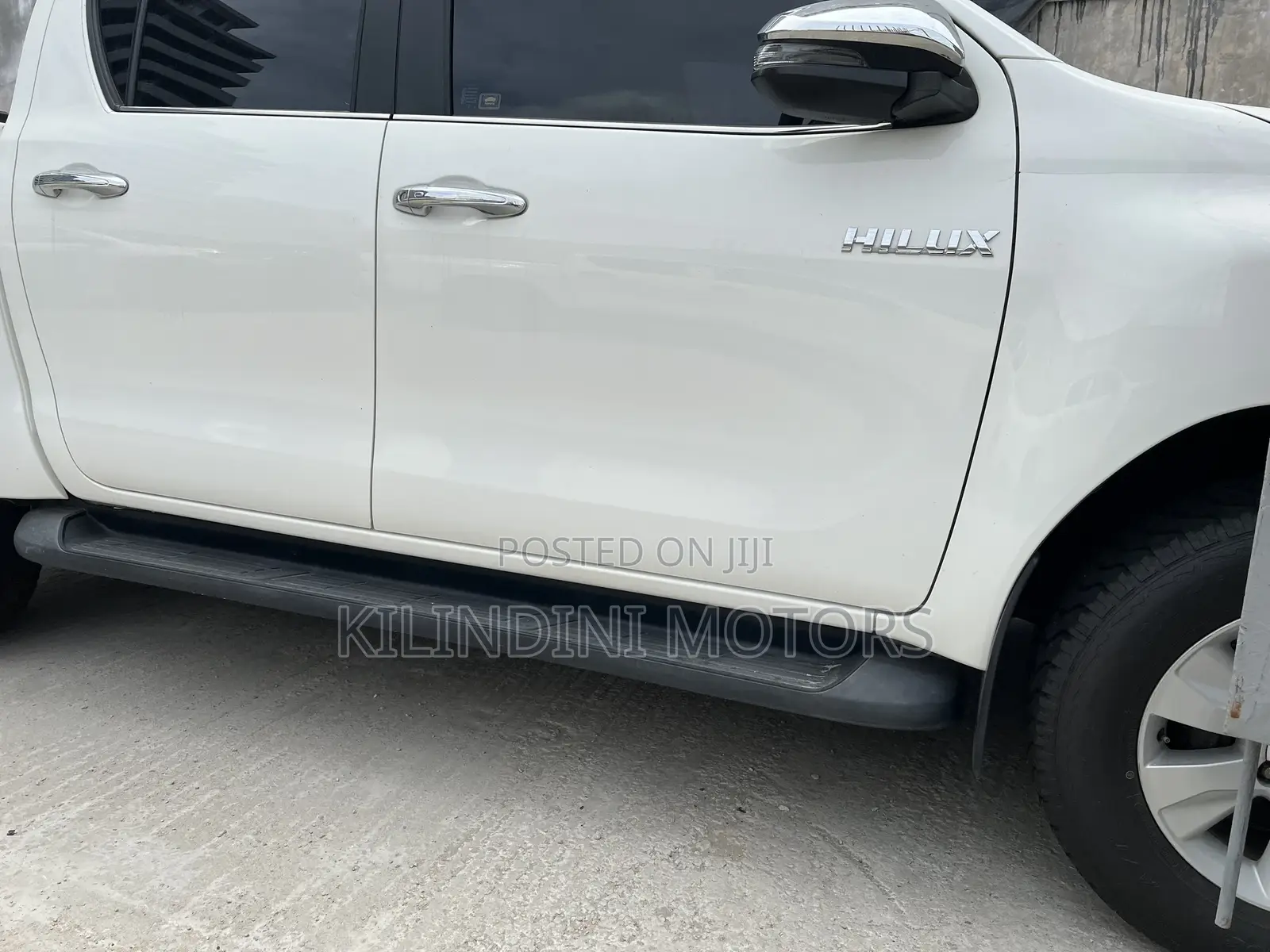 Toyota Hilux 2017 White