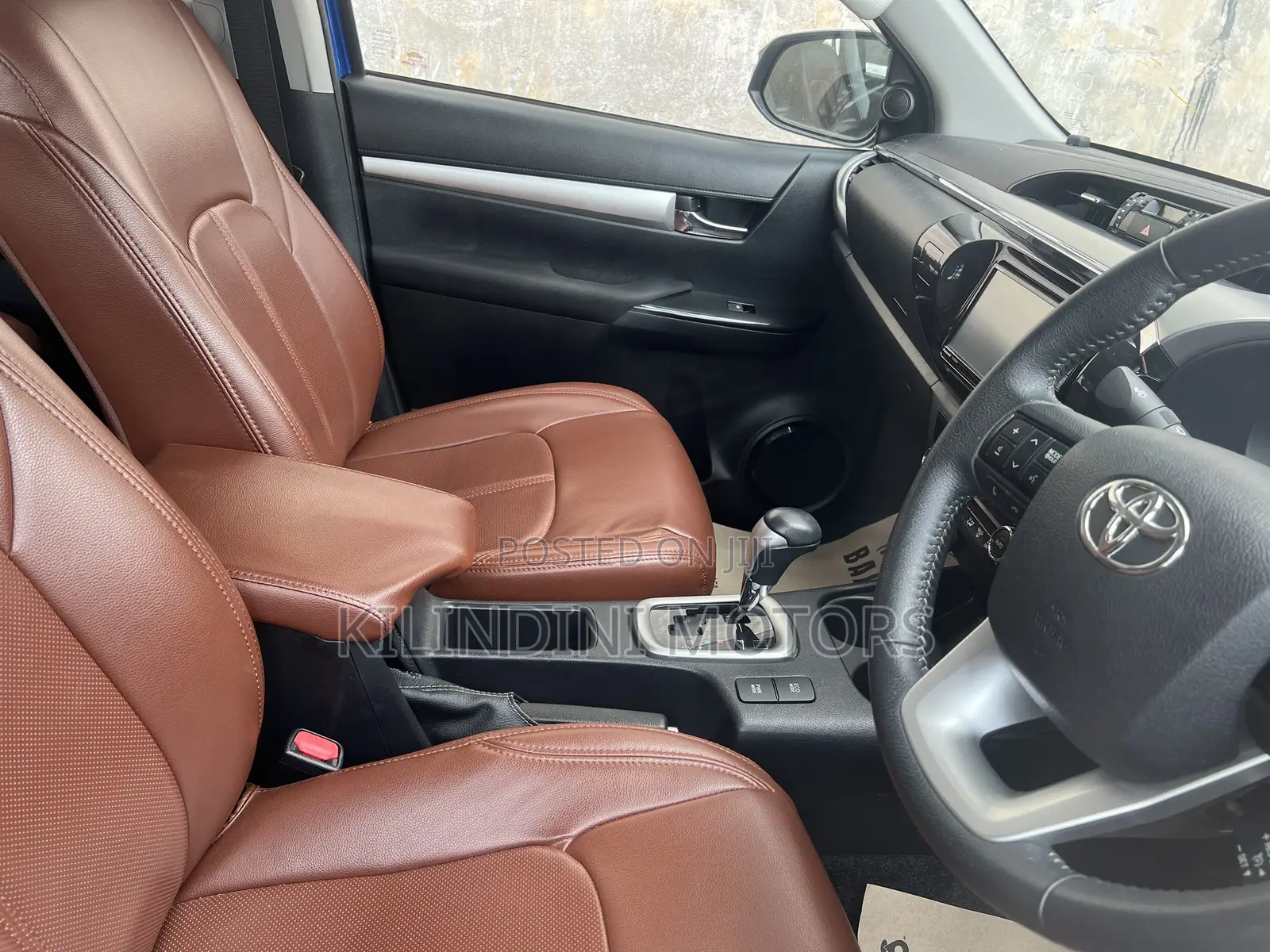 Toyota Hilux 2017 Blue