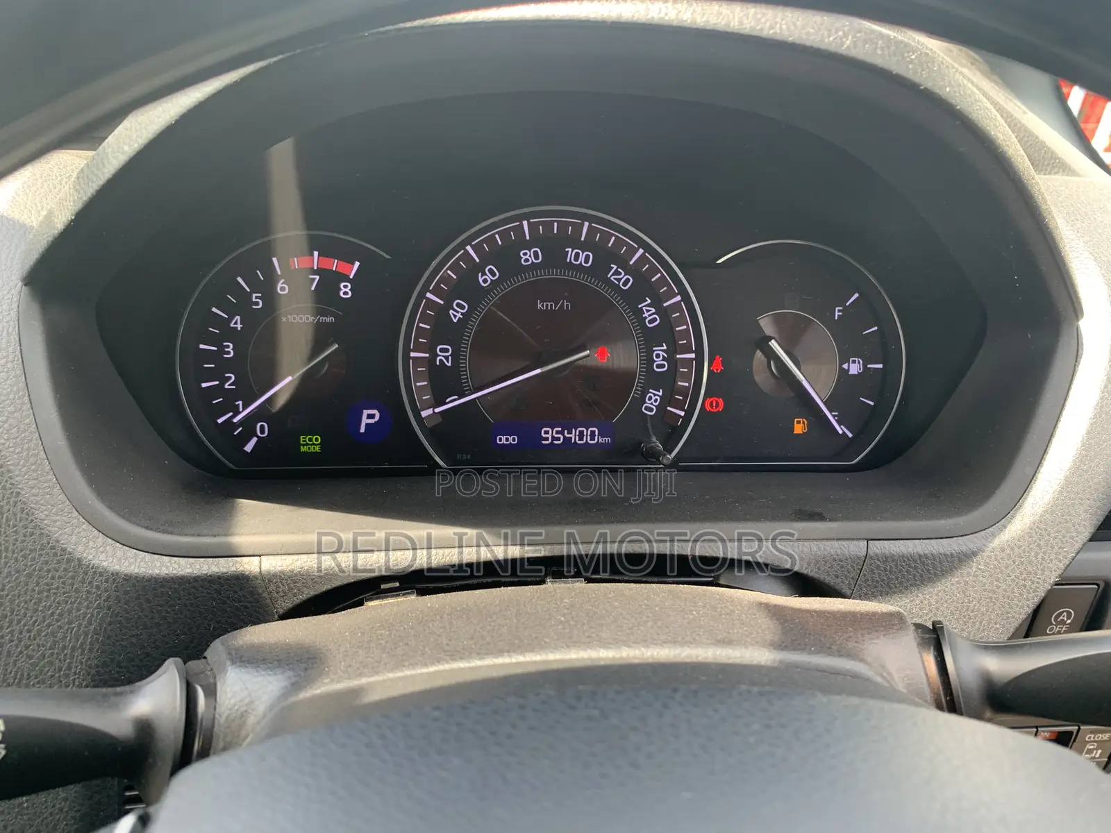 Toyota Esquire 2.0 FWD (8 seater) 2018 Black