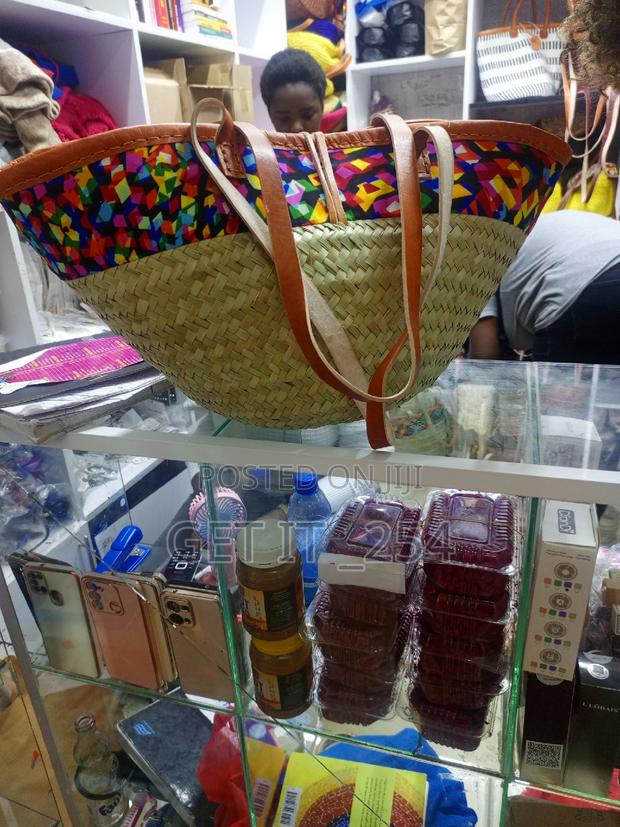 Handmade Quality Maasai Handbag - main view