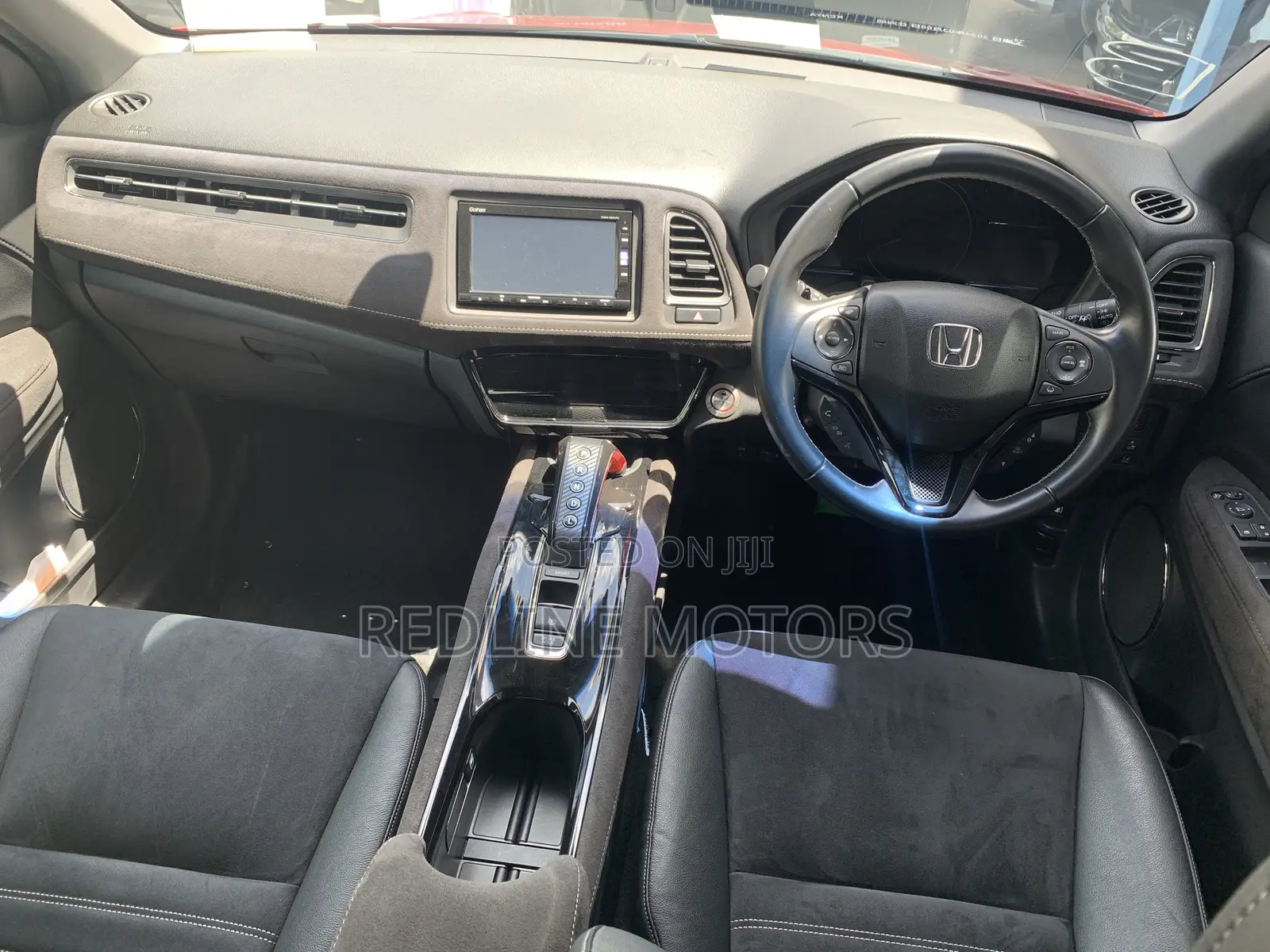 Honda Vezel 1.5 Hybrid 2WD 2017 Red