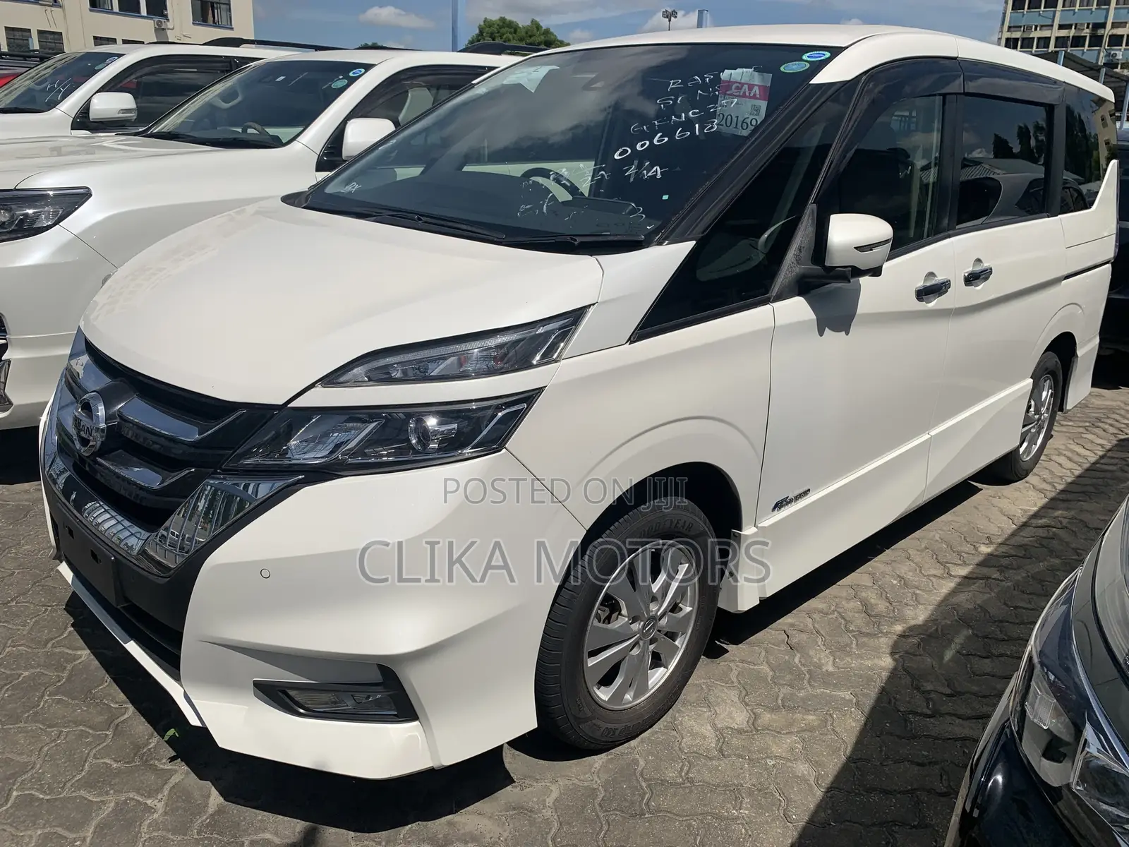 Nissan Serena 2017 White