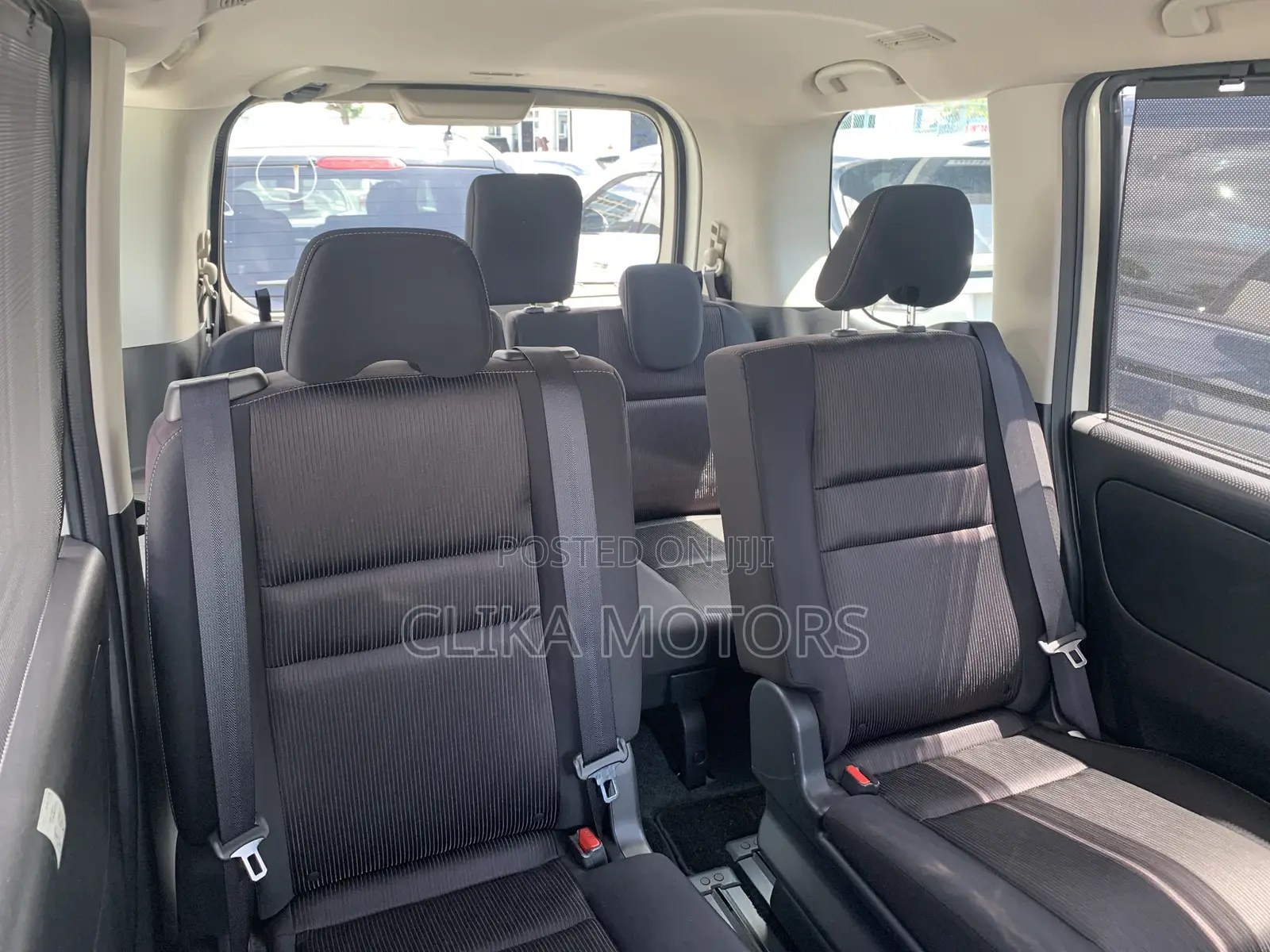 Nissan Serena 2017 White