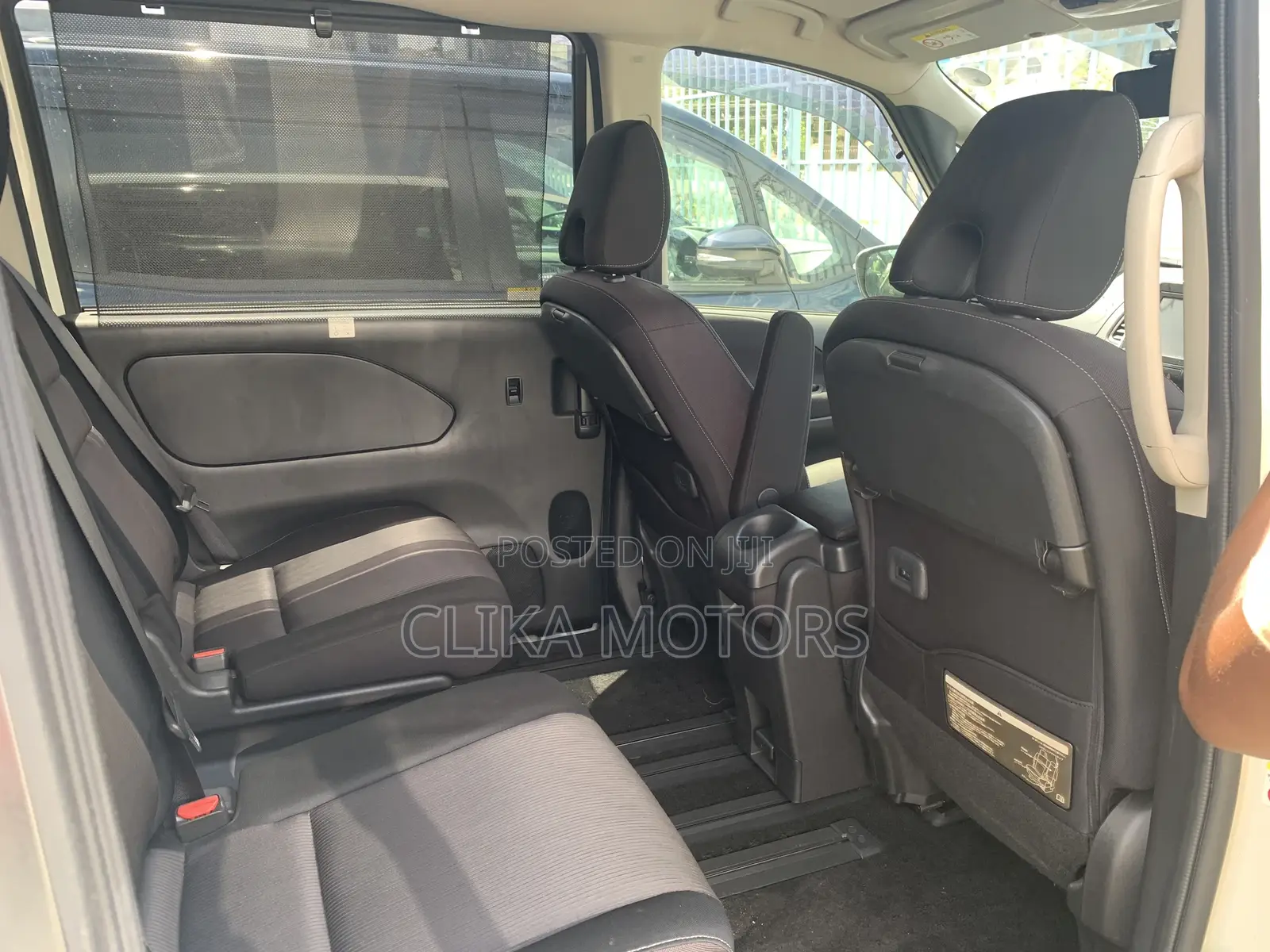 Nissan Serena 2017 White