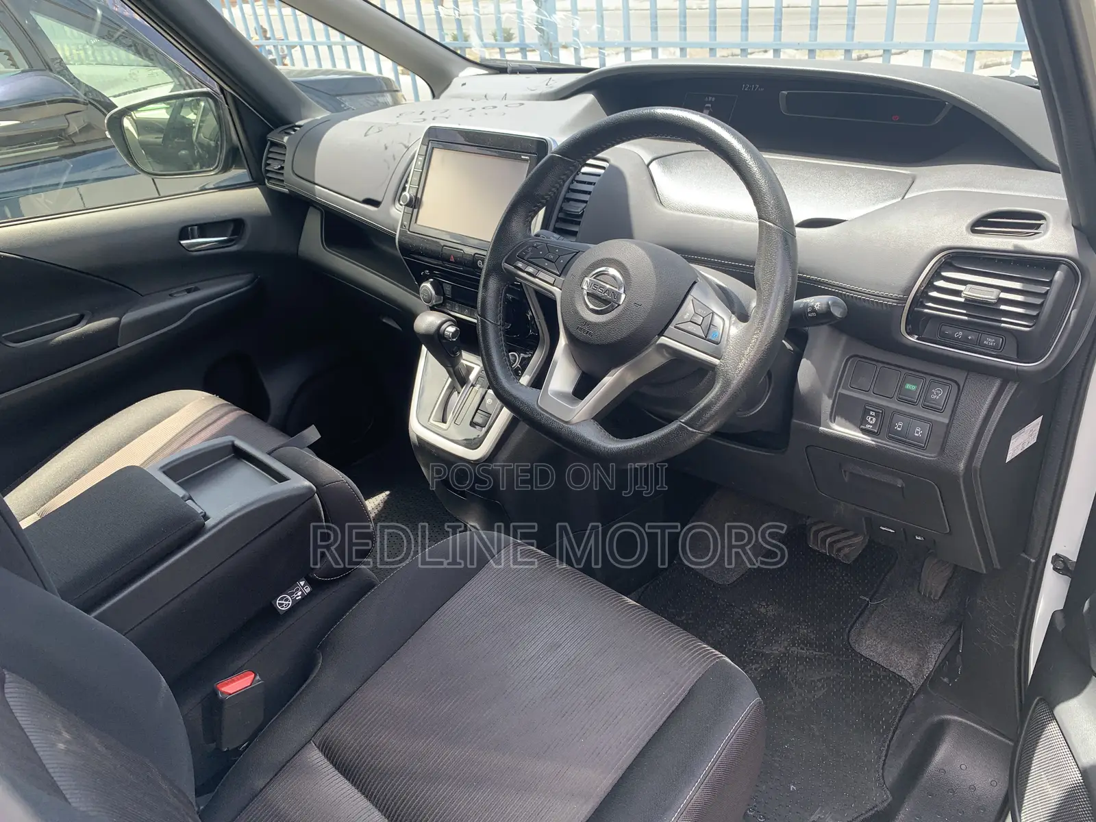 Nissan Serena 2017 White