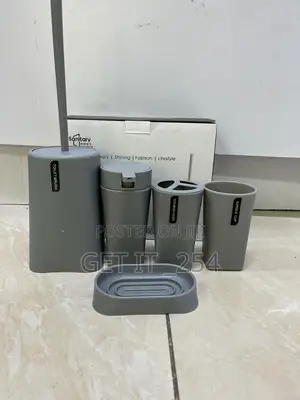 *5 PCS Bathroom Set*
Color: As Displayed
Matrial; Pp