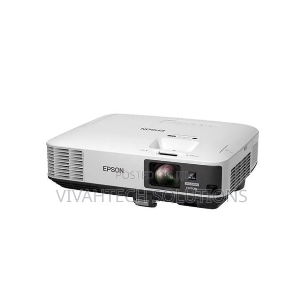 Epson Eb-2250u Projector//Epson Eb-2250u Projector - main view