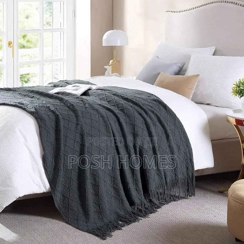 Knitted Throw Blankets