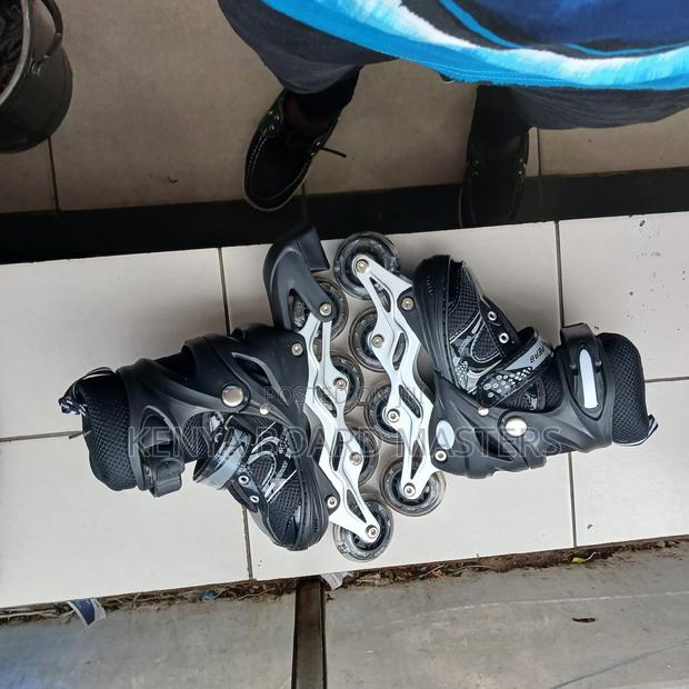 Skate Shoes Skate Shoes 》Roller Skates.