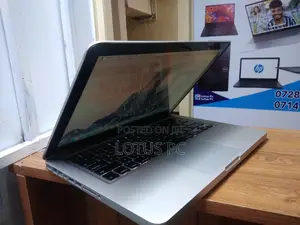 Laptop Apple MacBook 4GB Intel Core I5 HDD 500GB