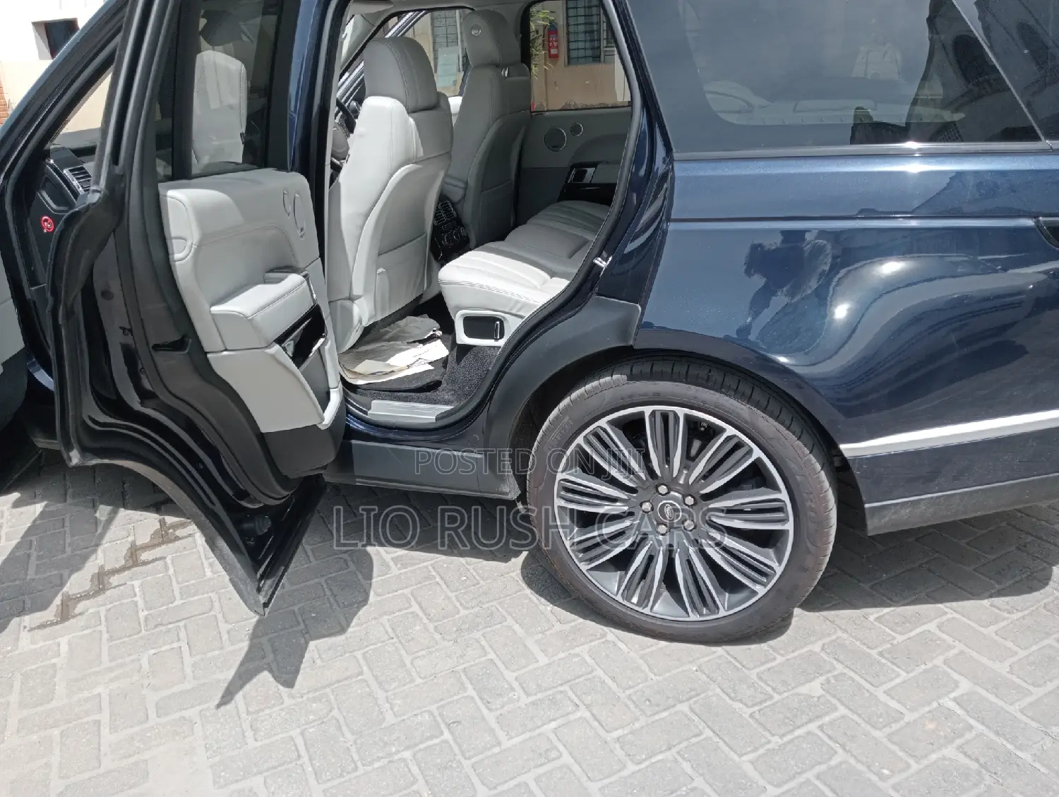 Land Rover Range Rover Vogue 2018 Blue