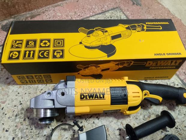 Dewalt Grinder 9" Grinder. - thumbnail 2
