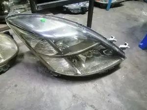 Toyota Isis 2004/2006 Xenon Head Lamp, Clean Ex Japan