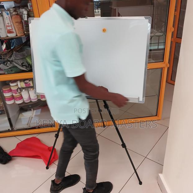 White Boards√White Boards-White Boards-White Boards on Stand - main view