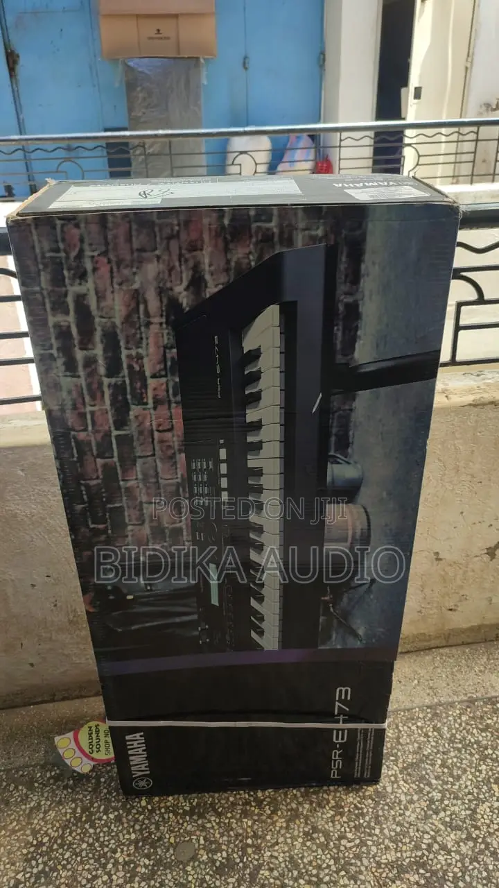 Yamaha PSR E473 Keyboard