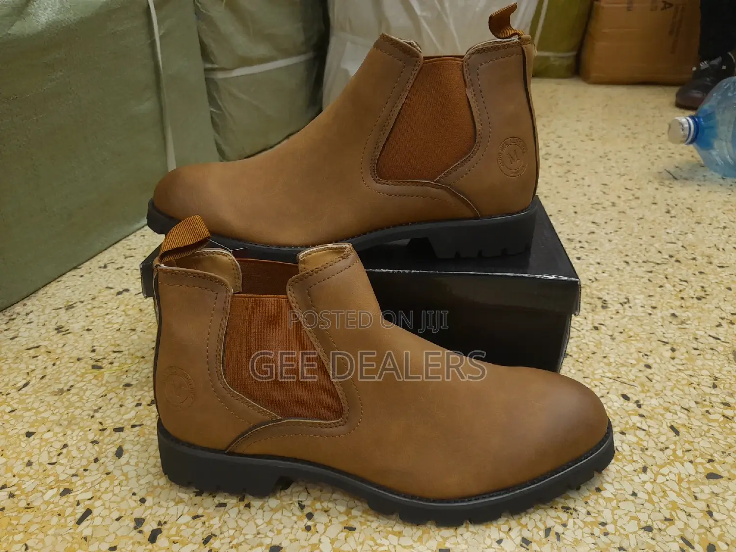 Men Boots. Chelsea Boots.Official Boots