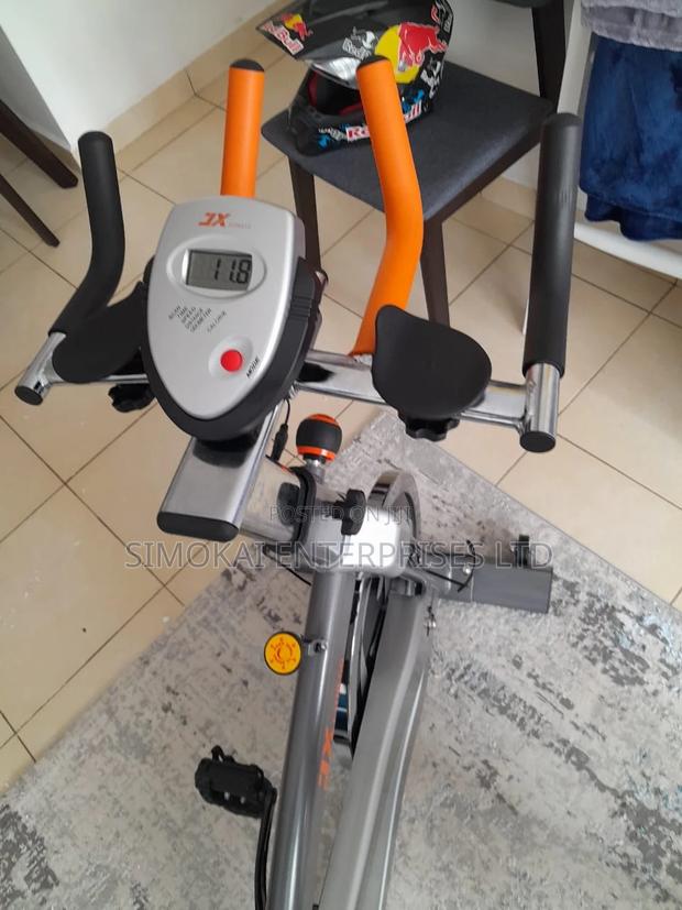 Club Revolution Cycle Jx 7038 Smart Spinning Bike