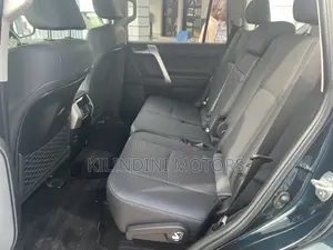 Toyota Land Cruiser Prado 2017 Black