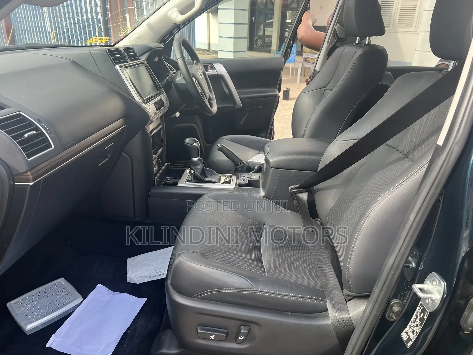 Toyota Land Cruiser Prado 2017 Black