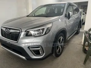 Subaru Forester 2018 Silver
