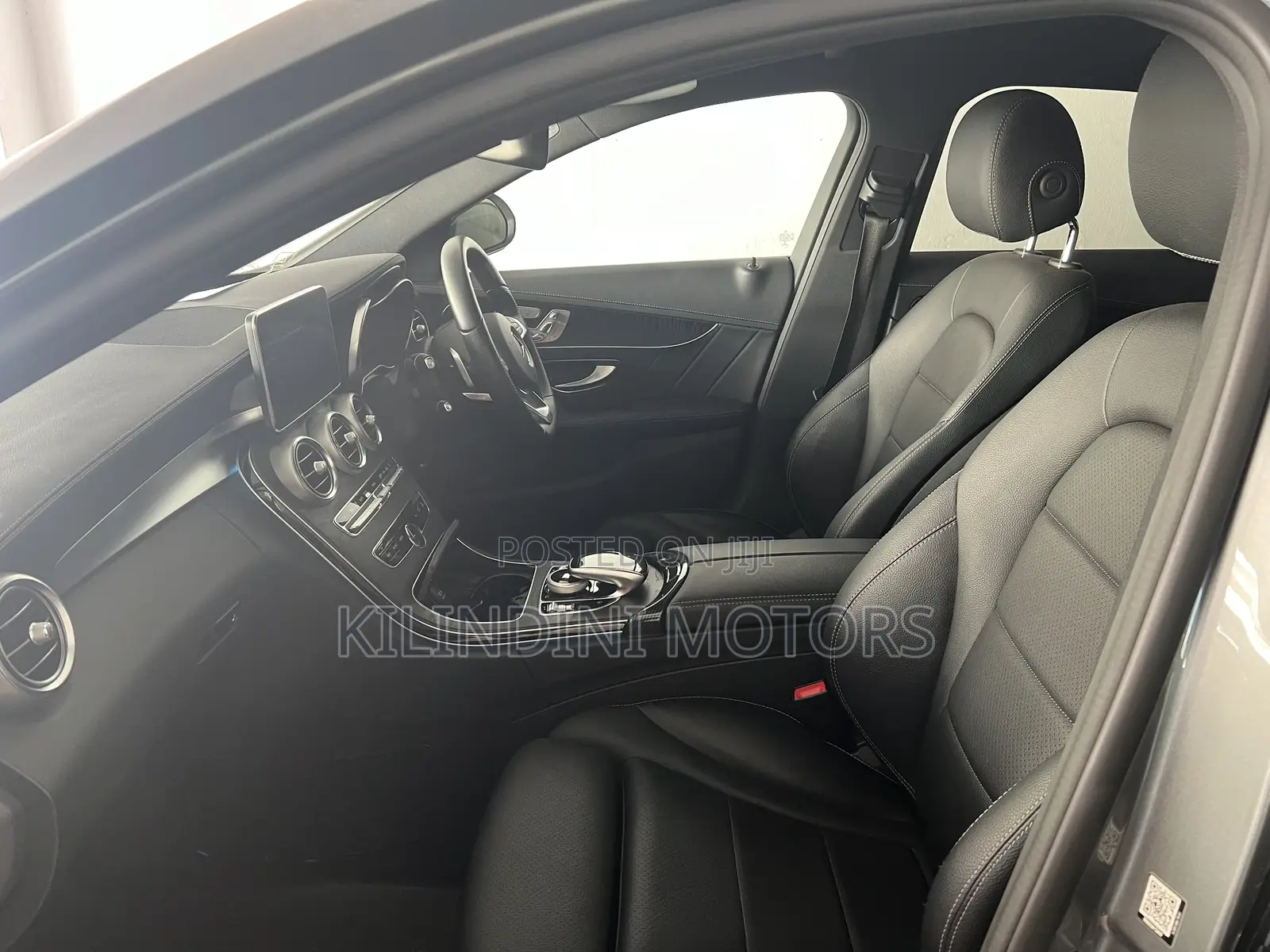 Mercedes-Benz C200 2017 Gray