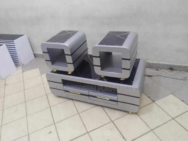 Coffee Table Gray+ 2 Stools - main view