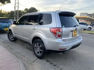 Subaru Forester 2.5X Automatic 2010 Silver